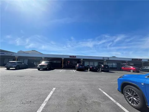 1124 London Blvd, Portsmouth, VA 23704