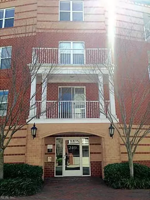 249 Freemason St W #405, Norfolk, VA 23511
