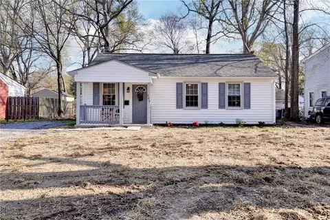 105 Glenwood Rd, Hampton, VA 23669