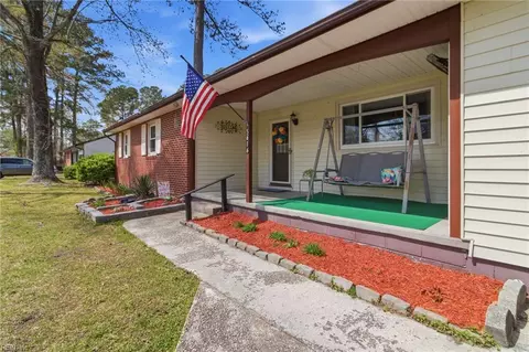 5616 W Norfolk Rd, Portsmouth, VA 23703