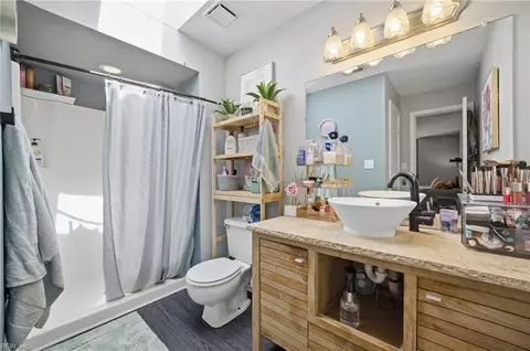 Bath - 246 Dockside Dr #C, Hampton, VA 23669 photo 2 of 2