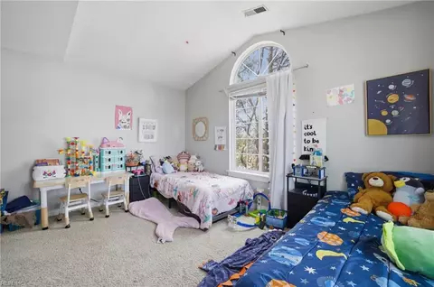 Bedroom - 246 Dockside Dr #C, Hampton, VA 23669 photo 1 of 5