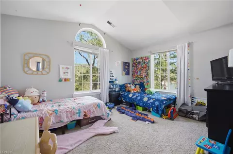 Bedroom - 246 Dockside Dr #C, Hampton, VA 23669 photo 2 of 5