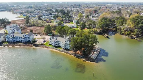 View/Area - 246 Dockside Dr #C, Hampton, VA 23669 photo 4 of 11