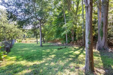 42 Scufflefield Rd, Newport News, VA 23602