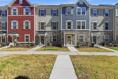1705 Foremast Loop, Chesapeake, VA 23323