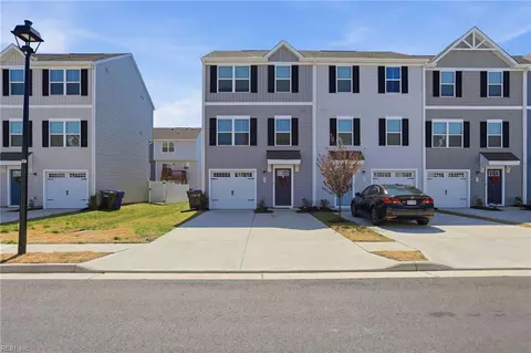 25 Clara Ct, Suffolk, VA 23434