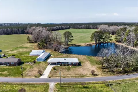 16290 Trump Town Rd, Windsor, VA 23487