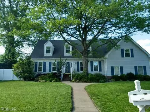 2092 Crew Ct, Virginia Beach, VA 23454