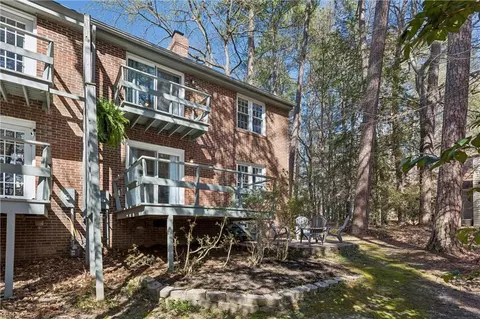 Exterior - 12 Autumn E, Williamsburg, VA 23188 photo 12 of 14