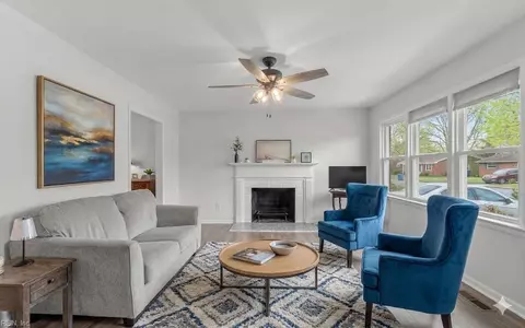 85 Haviland Dr, Newport News, VA 23601