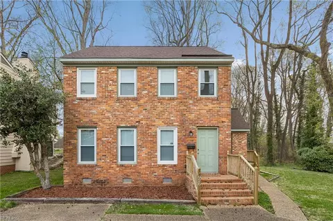 926 Coloma Dr, Newport News, VA 23608