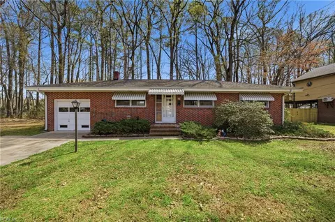 58 Peters Ln, Newport News, VA 23606