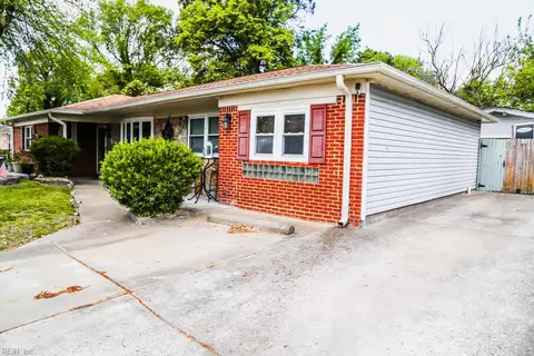 3200 Bruno Dr, Chesapeake, VA 23323