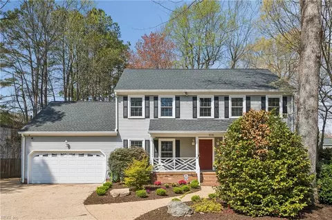 106 Kimberly Ct, Yorktown, VA 23692