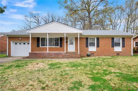877 Lacon Dr, Newport News, VA 23608