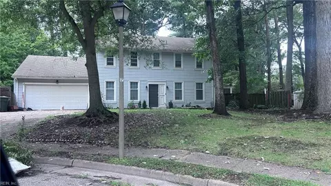 Exterior - 7 White Oak Trl, Hampton, VA 23669 photo 5 of 6