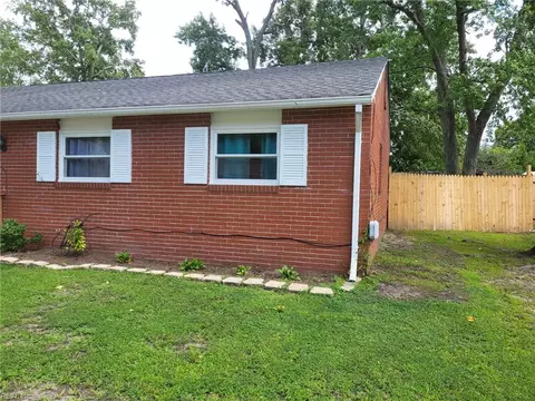 Exterior - 107 Fort Worth St, Hampton, VA 23669 photo 7 of 7