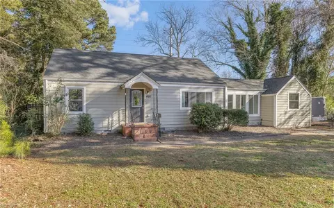 460 Virginian Dr, Norfolk, VA 23505