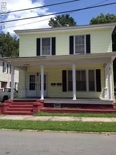 216 Grace St, Suffolk, VA 23434