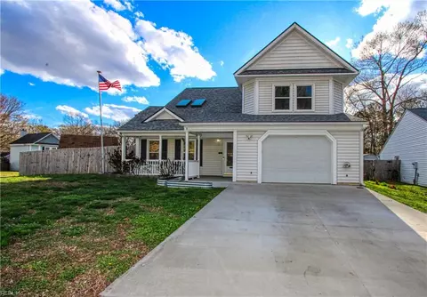 892 Belvoir Cir, Newport News, VA 23602