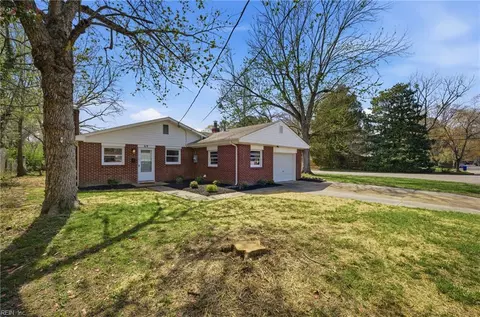 69 Stanley Dr, Newport News, VA 23608