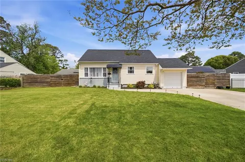 6104 Lockamy Ln, Norfolk, VA 23502