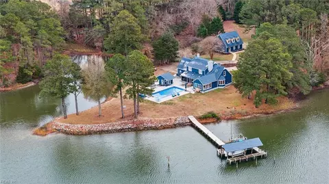 114 Fishermans Cv, Yorktown, VA 23692