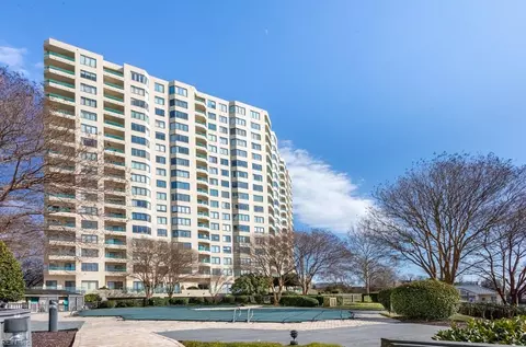 7501 River Rd #2A, Newport News, VA 23607