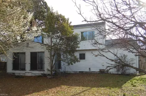 207 Swartmore Dr, Hampton, VA 23666 photo 4