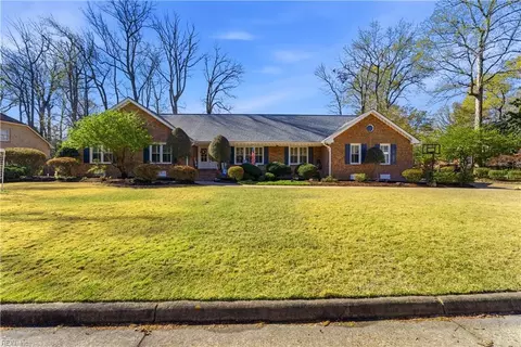 1036 Downshire Chse Chase, Virginia Beach, VA 23452