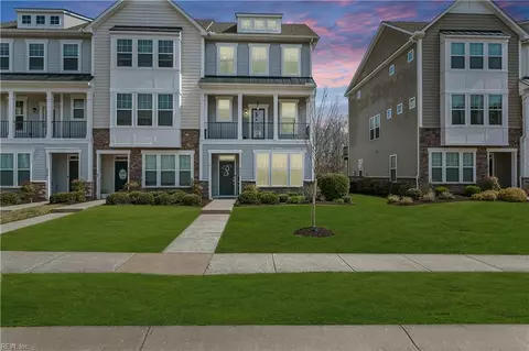 8426 Gayle Ln, Toano, VA 23168