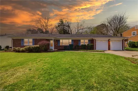 5137 Janet Dr, Virginia Beach, VA 23464