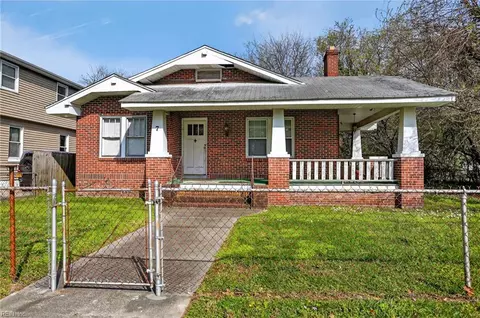 7 S Cypress St, Hampton, VA 23669