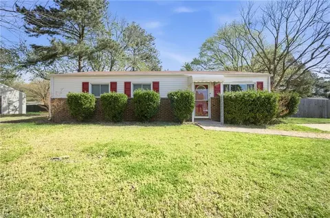 3301 Opoho Cres, Chesapeake, VA 23321