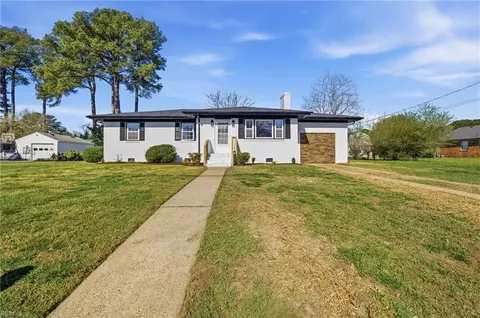 302 Chandler Harper Dr, Portsmouth, VA 23701