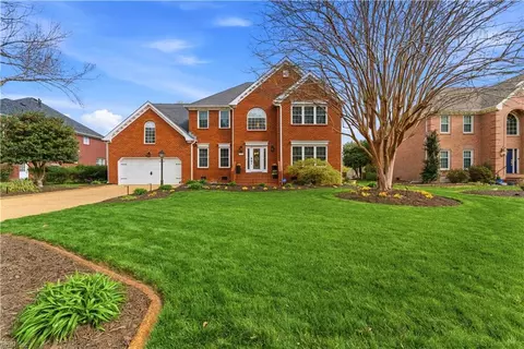 3932 Colony Pointe Dr, Chesapeake, VA 23321