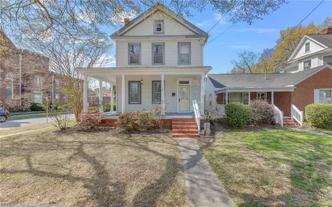 258 Broad St, Portsmouth, VA 23707