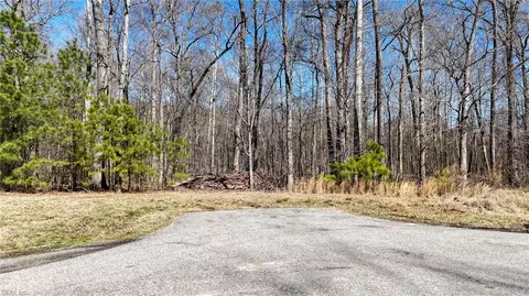 115 Christophers Ln, Hampton, VA 23666 photo 10
