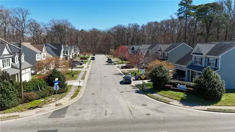 115 Christophers Ln, Hampton, VA 23666 photo 12