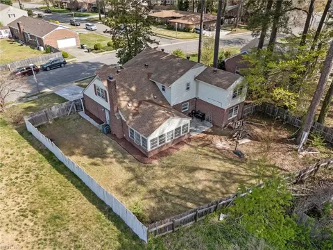 View/Area - 36 Whetstone Dr, Hampton, VA 23666 photo 2 of 3