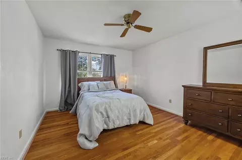 Bedroom - 36 Whetstone Dr, Hampton, VA 23666 photo 3 of 3