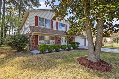 Exterior - 36 Whetstone Dr, Hampton, VA 23666 photo 2 of 4