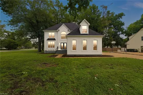101 Piankatank Turn Turn, Yorktown, VA 23693