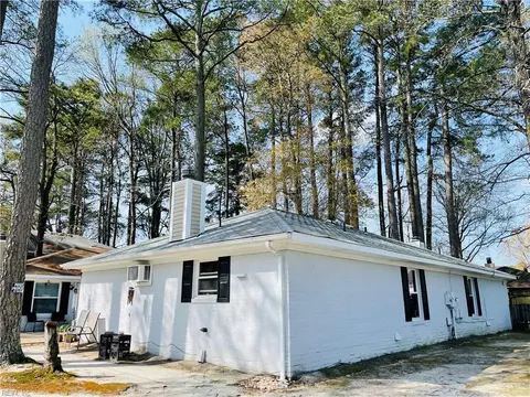 703 S Rosemont Rd, Virginia Beach, VA 23452
