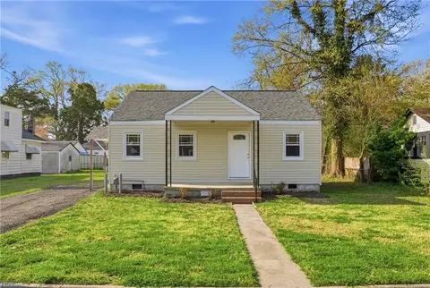 28 Fiske St, Portsmouth, VA 23702