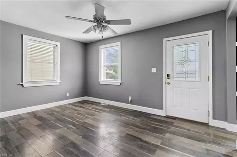 Living - 6369 Devonshire Rd, Norfolk, VA 23513 photo 4 of 4