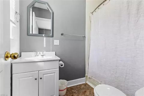 Bath - 6369 Devonshire Rd, Norfolk, VA 23513 photo 1 of 1