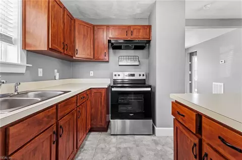 Kitchen - 6369 Devonshire Rd, Norfolk, VA 23513 photo 2 of 4