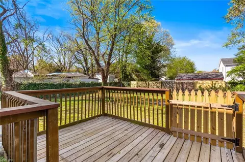 Exterior - 6369 Devonshire Rd, Norfolk, VA 23513 photo 4 of 8